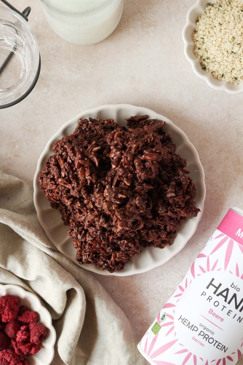 Chocolate Berry Protein Crunchies